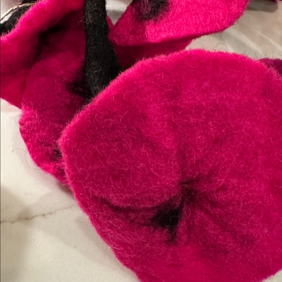 Felted Wool Floral Scarf  -  Handmade  - NEW! - Picture 2 of 4